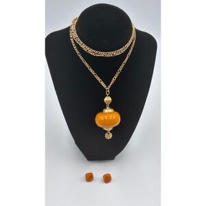 Accessocraft NYC Vintage Butterscotch BAKELITE Necklace and Stud Earrings Set